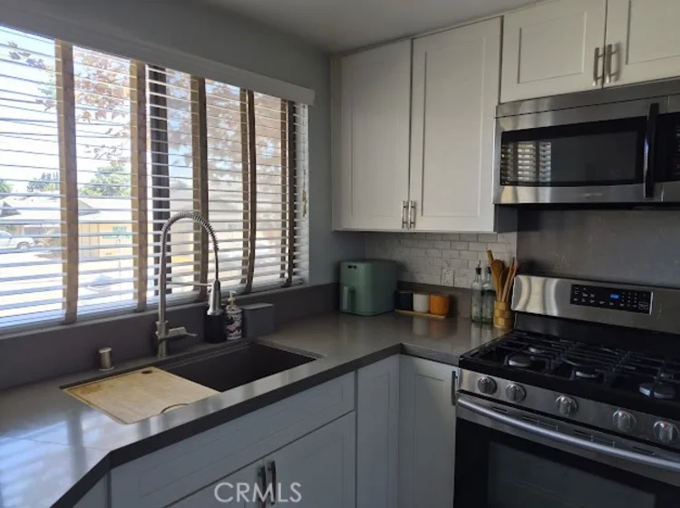 1162 Sycamore photo 35