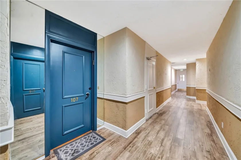 1734 N Fuller #107 photo 20