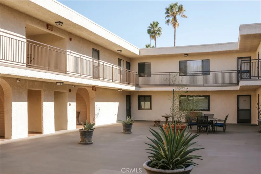 108 Tilden photo 3