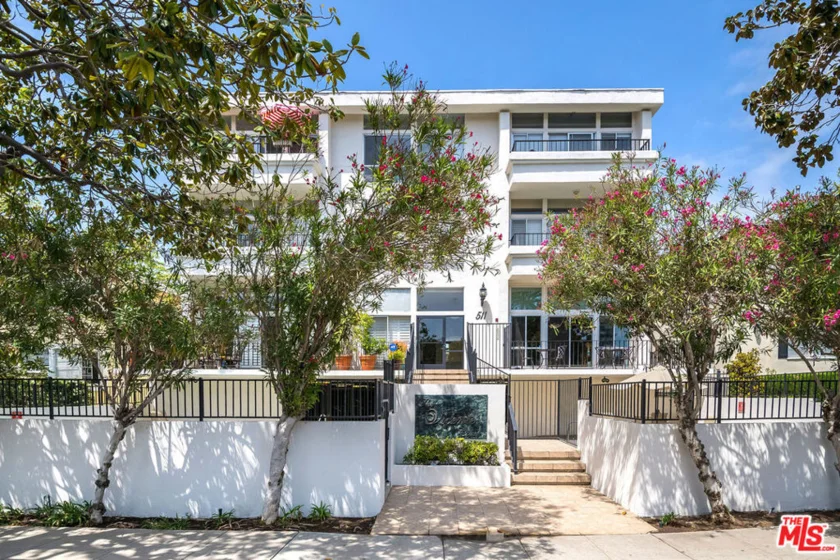511 San Vicente Boulevard #301 photo 1