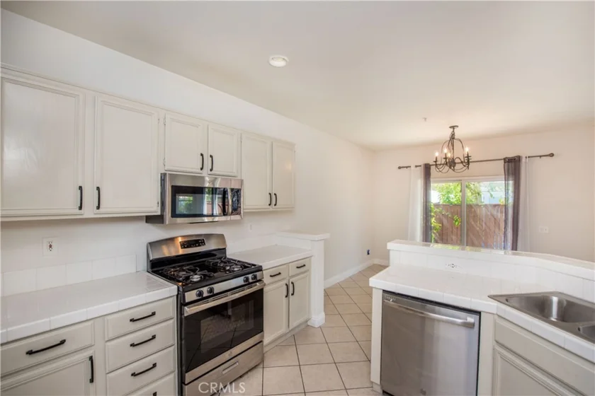 39951 Millbrook Way photo 3