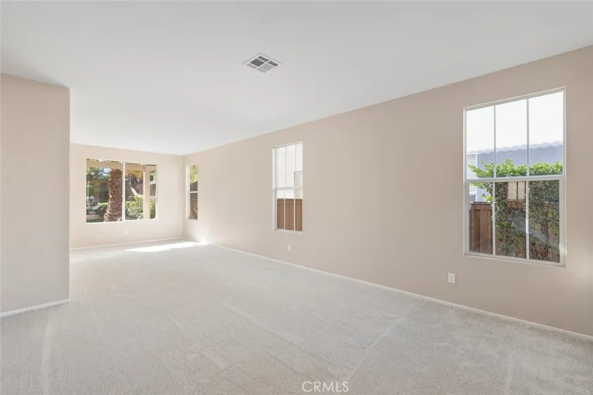 39726 Ashland Way photo 8
