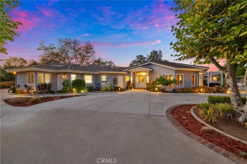37215 Avenida La Cresta photo
