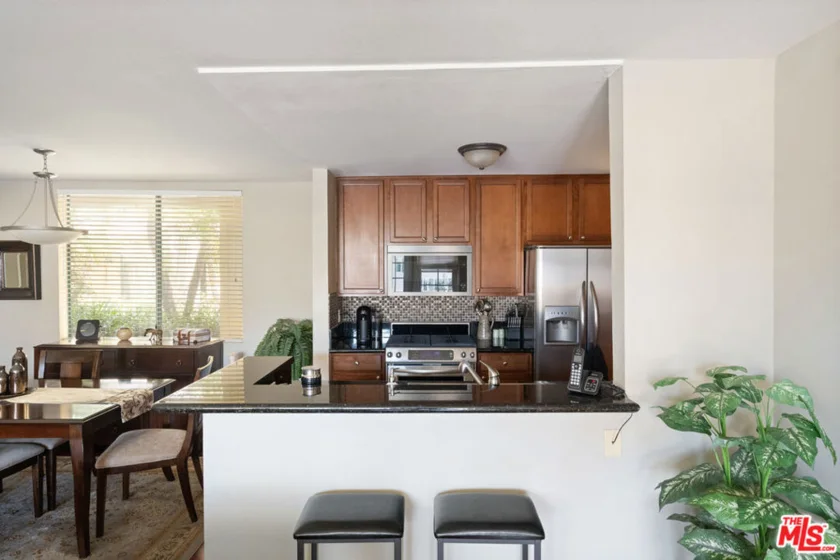 1430 Colby Avenue #102 photo 18
