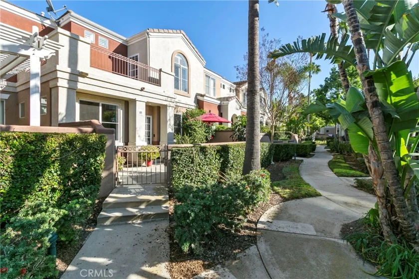 81 Santa Barbara Court photo 1