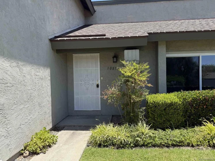 10873 Caravelle Place photo 1