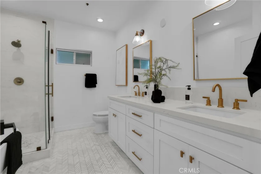 1871 Greenfield Avenue #102 photo 7