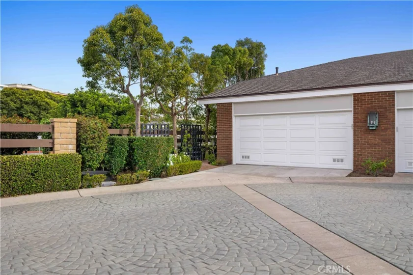 1030 Bayside Cove #702 photo 32