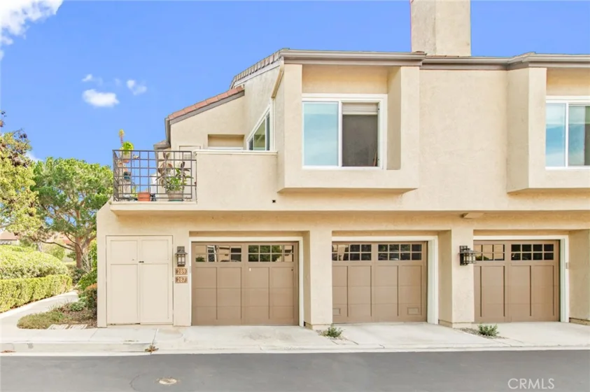289 Stanford Court #52 photo 1