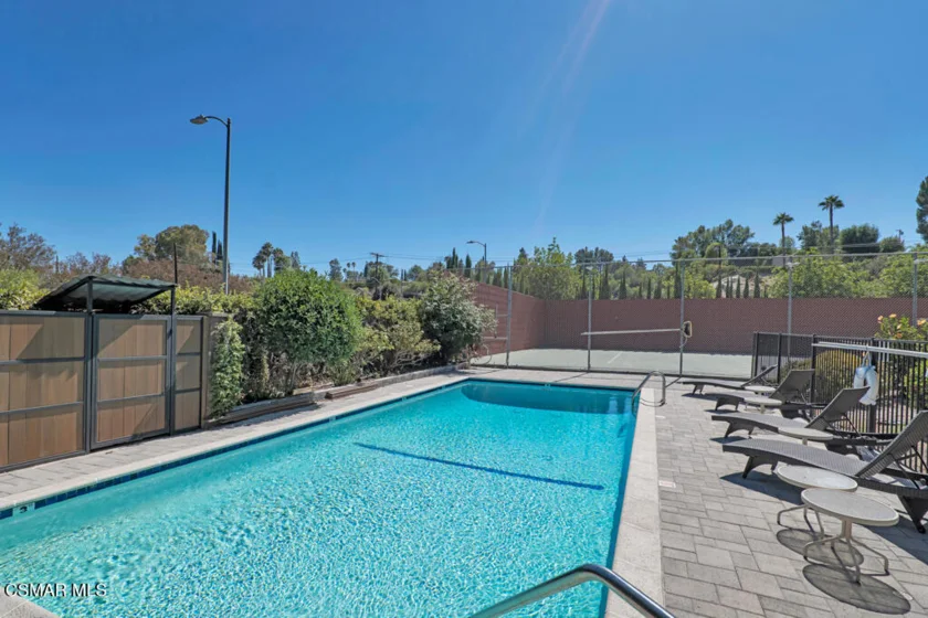 23767 Burbank Boulevard photo 40