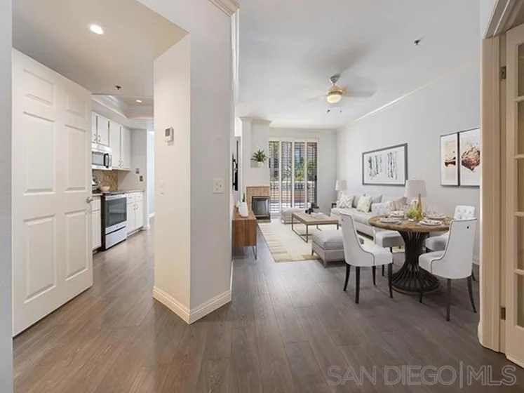 640 Camino De La Reina #Apt 1109 photo 1