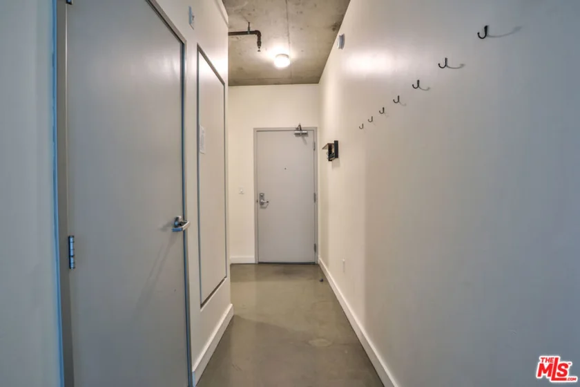 645 W 9th Street #201 photo 30