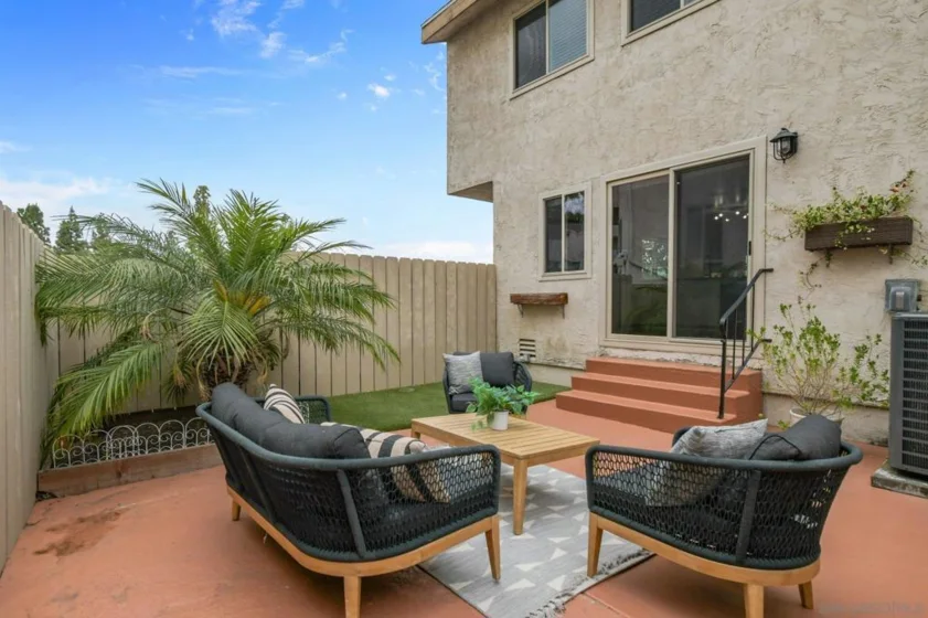 354 Travelodge Drive photo 14