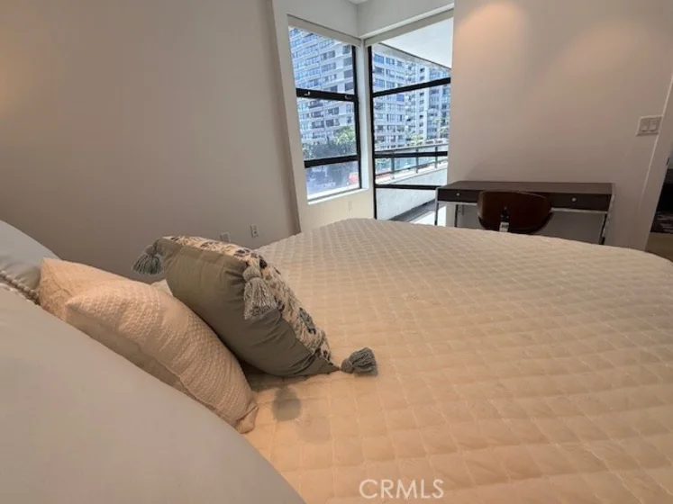 10777 Wilshire #310 photo 16