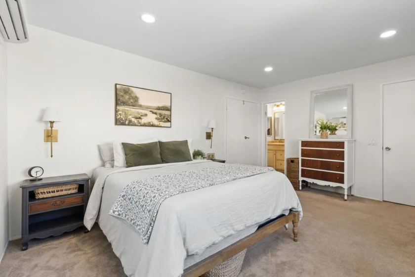 7887 Nightingale Way photo 3