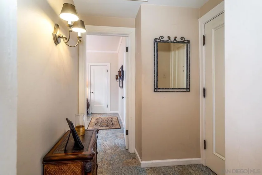 702 Ash Street #300 photo 16