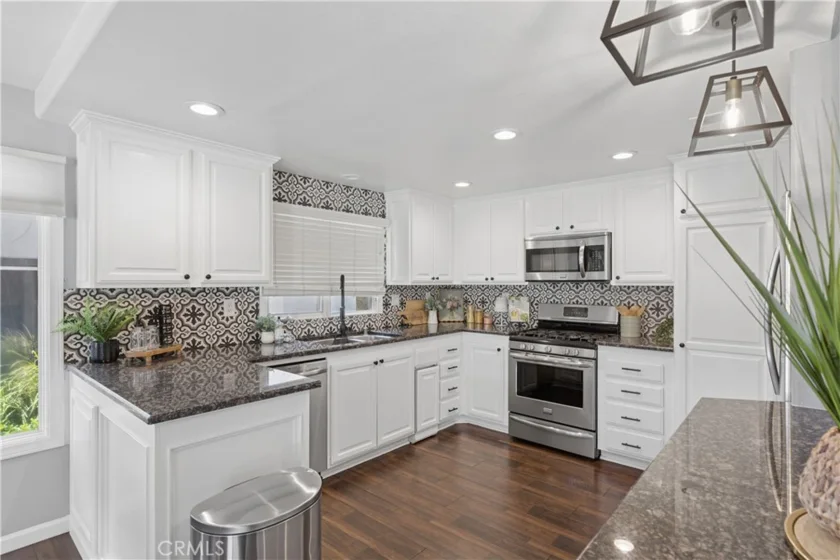 38321 Oaktree photo 31