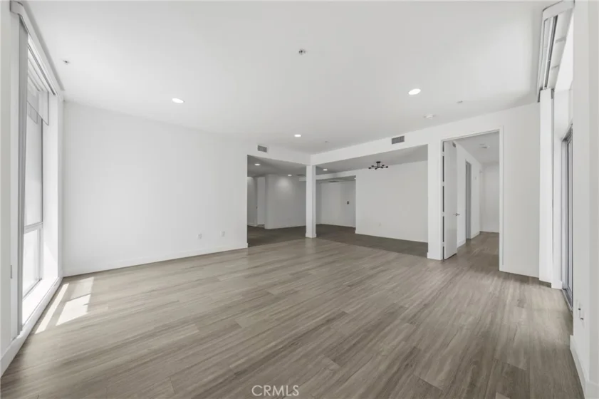 10911 Wellworth #1A photo 16