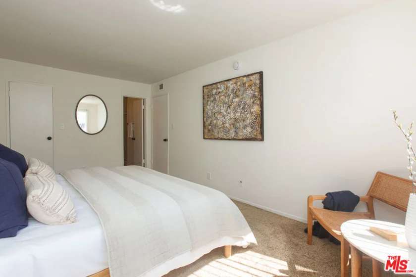 277 Pleasant Street #202 photo 17