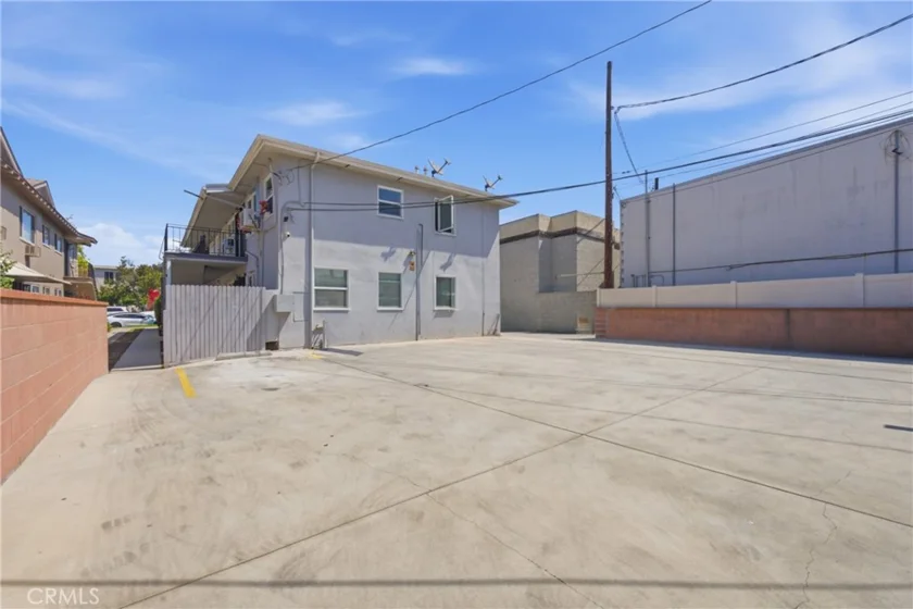308 E Maple Apt 5 photo 19