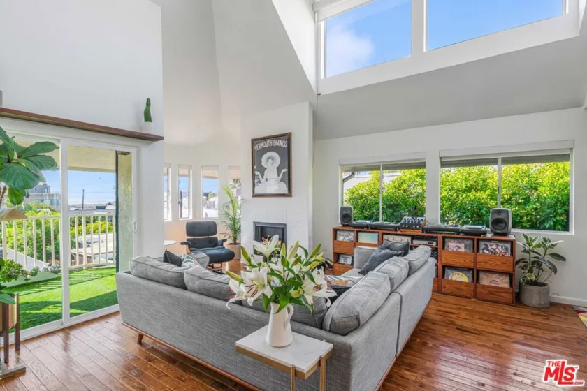 24 Westwind Street #C photo 2
