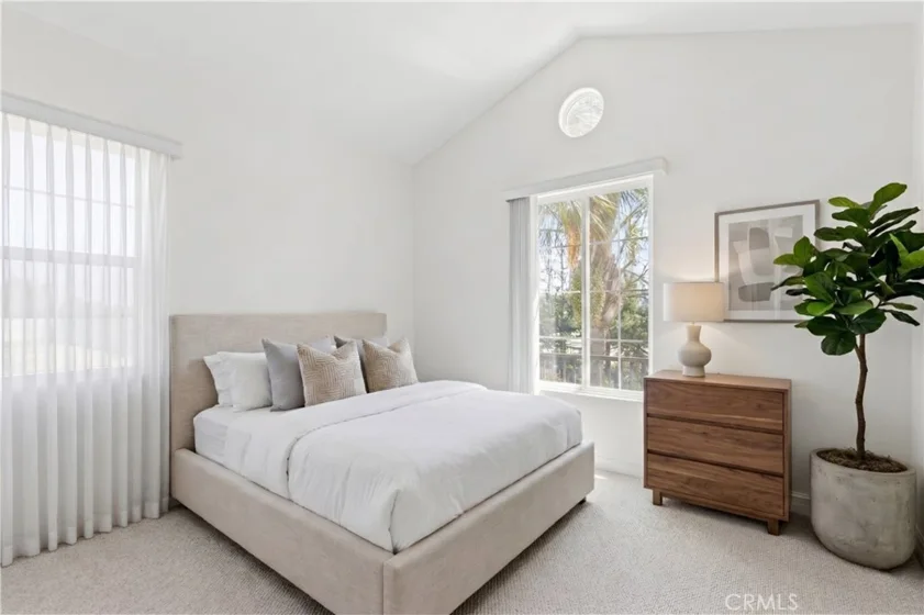 14343 Burbank Boulevard #301 photo 7