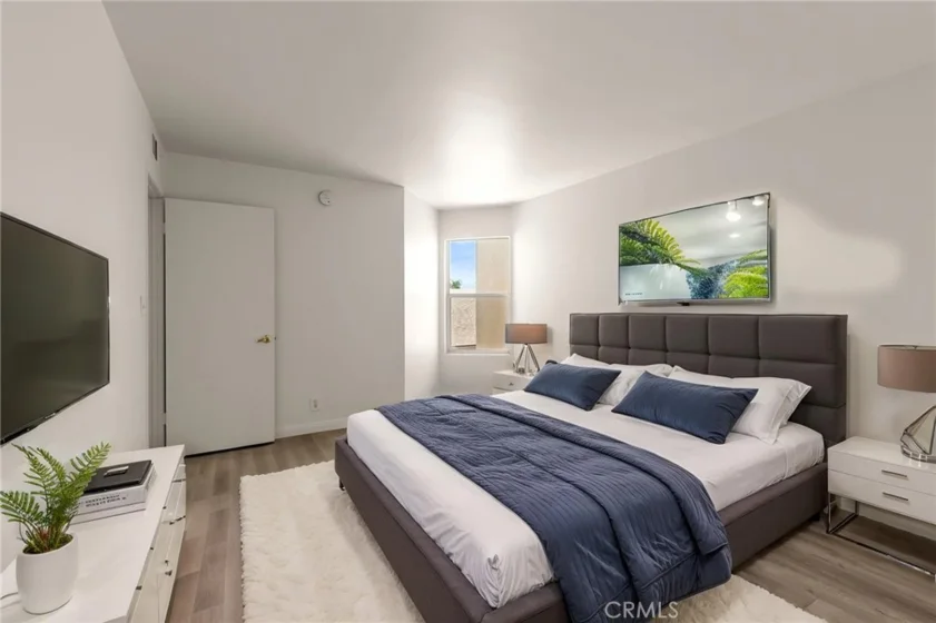7641 Reseda Boulevard #126 photo 9