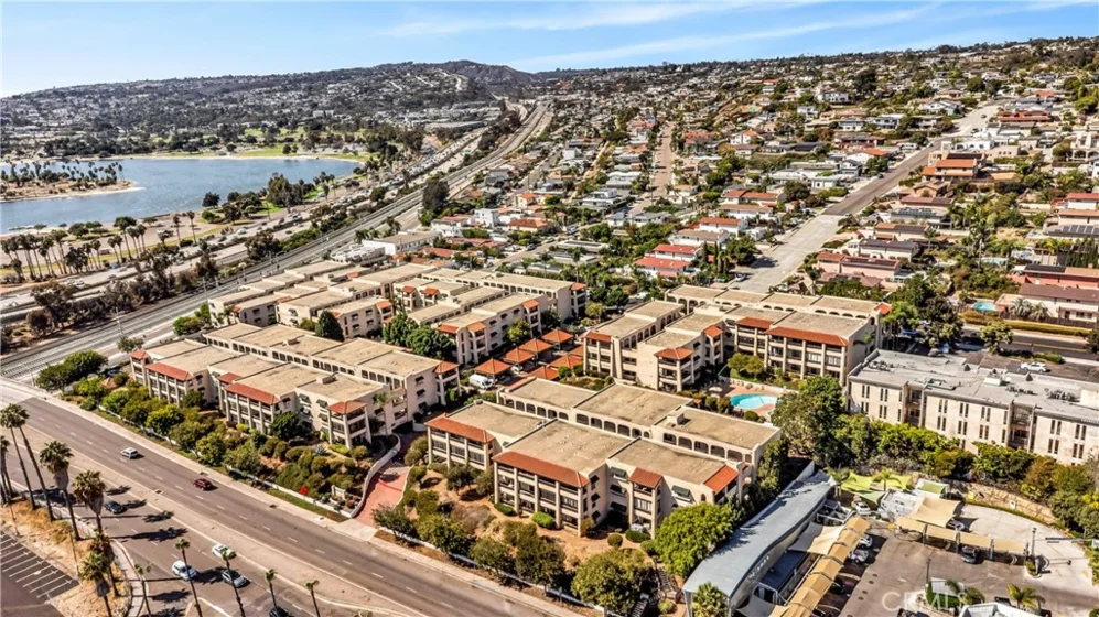 2514 Clairemont #107 photo 35