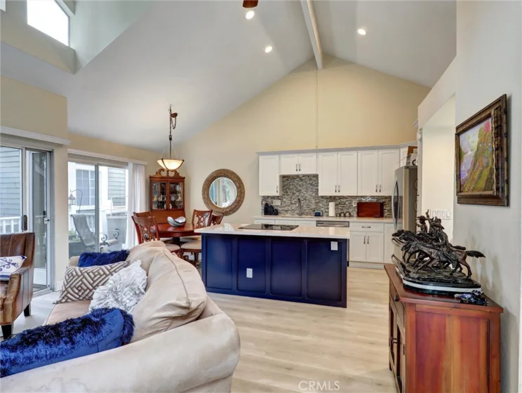 782 Wesleyan photo 1