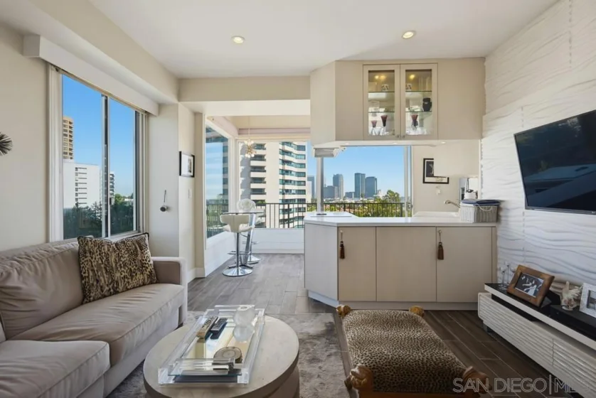 10501 Wilshire Boulevard #1005 photo 8