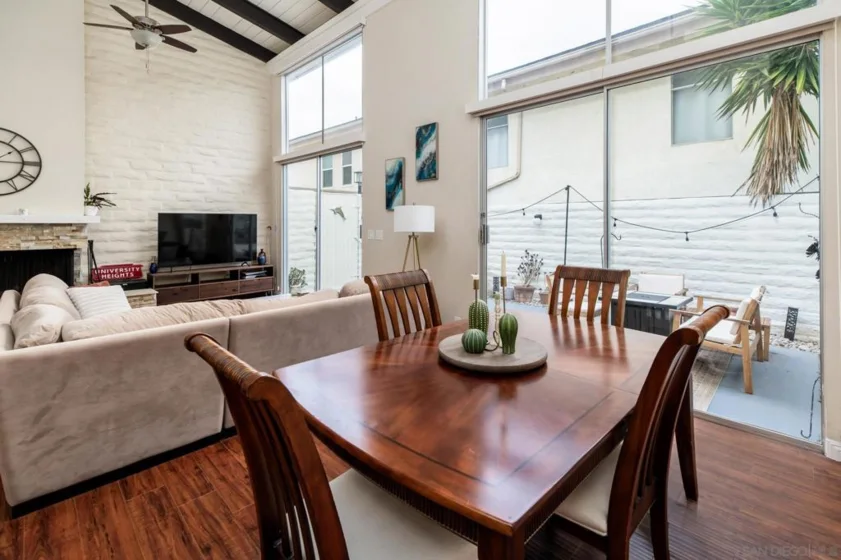 2544 Navarra Drive #4 photo 6