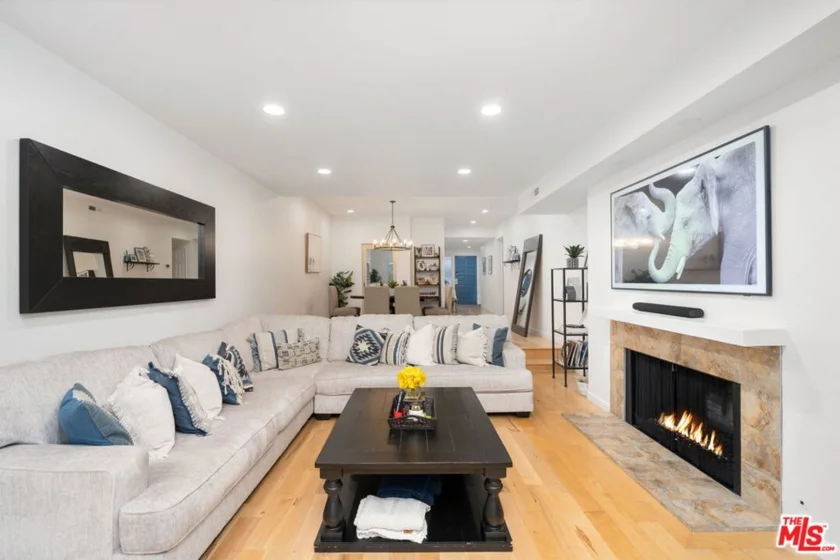 4338 Redwood Avenue #B213 photo 1
