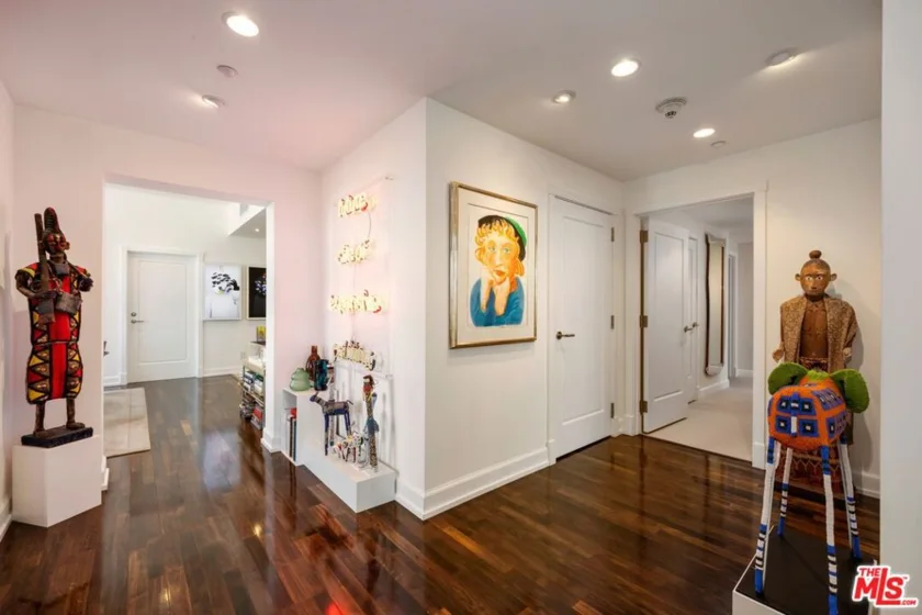 900 W Olympic Boulevard #46G photo 26