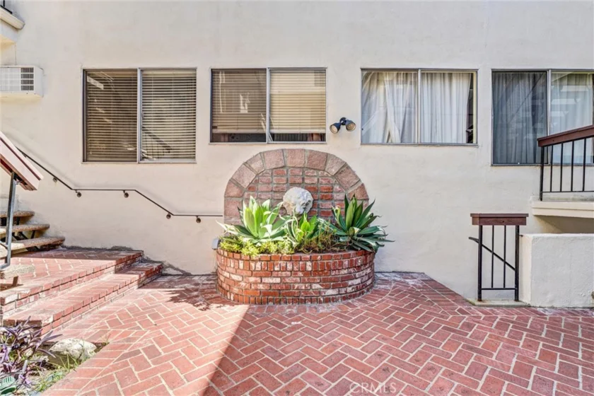 1840 Camden #202 photo 16