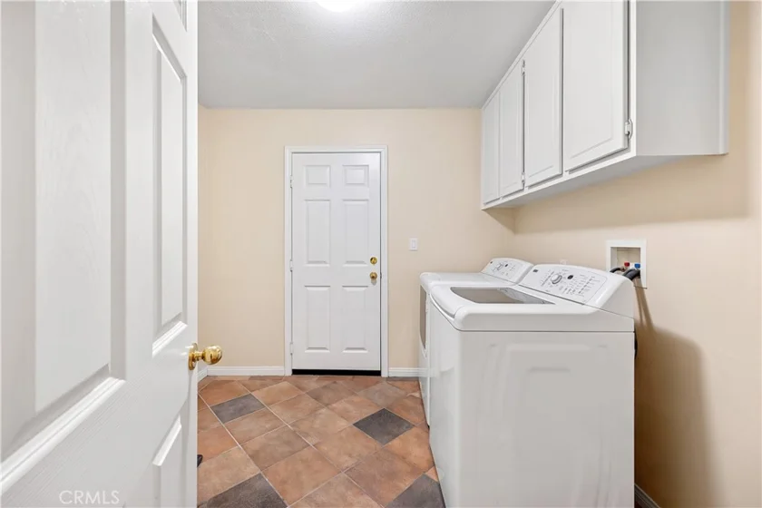 39879 Camden Court photo 26