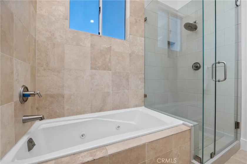 13440 Moorpark Street #101 photo 29