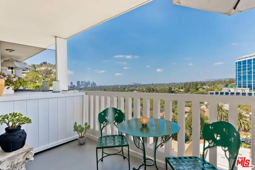 999 N Doheny Drive #1012 photo 13