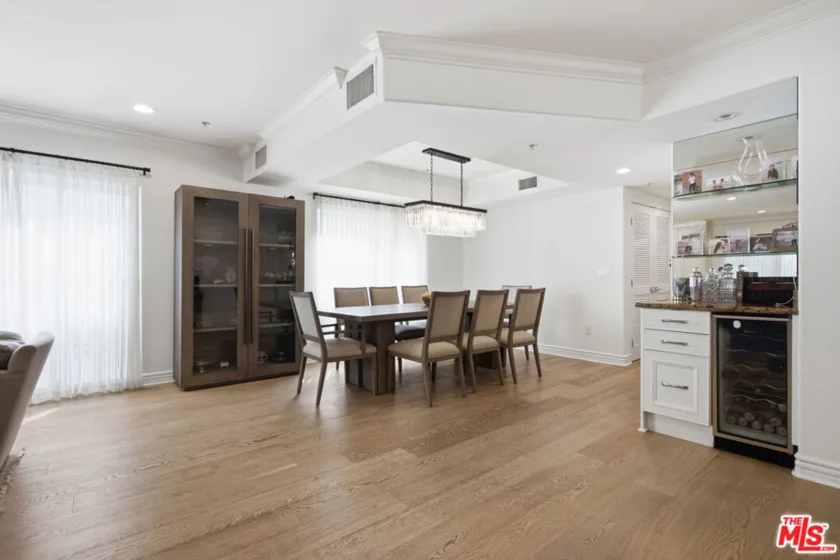 11908 Darlington Avenue #203 photo 37