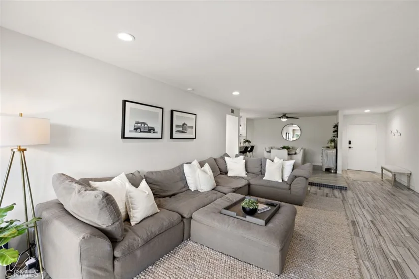 2501 S El Camino Real #309 photo 12