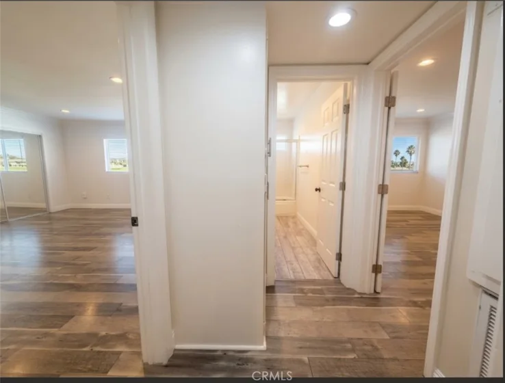 5354 Lindley #204 photo 14