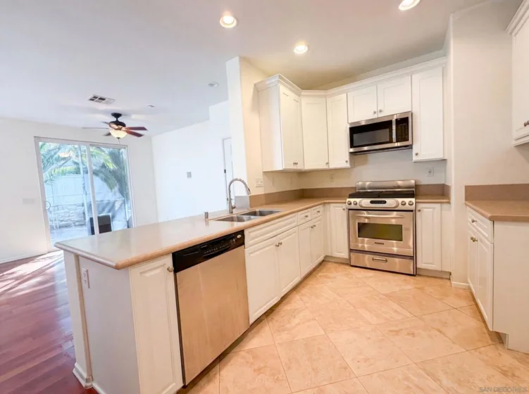 4099 Peninsula photo 6
