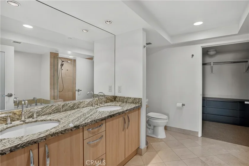 13650 Marina Pointe Drive #609 photo 29