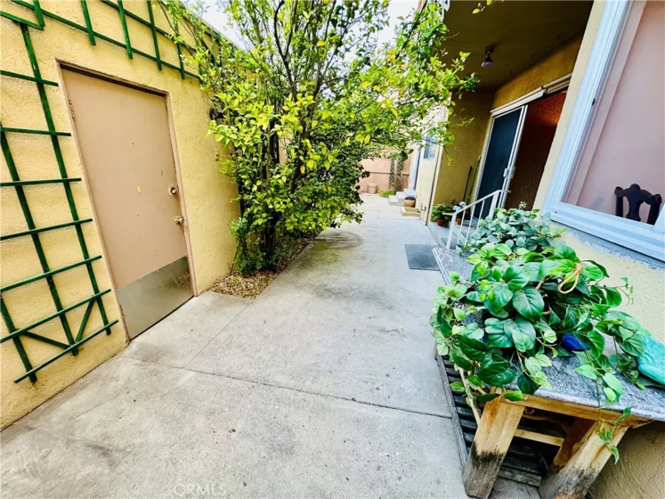 6225 Coldwater Canyon Avenue #117 photo 29