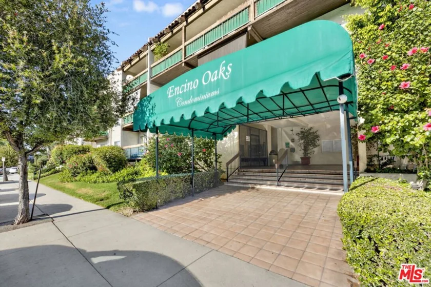5460 White Oak Avenue #G305 photo 25