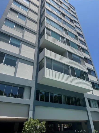 969 Hilgard #1400 photo 2