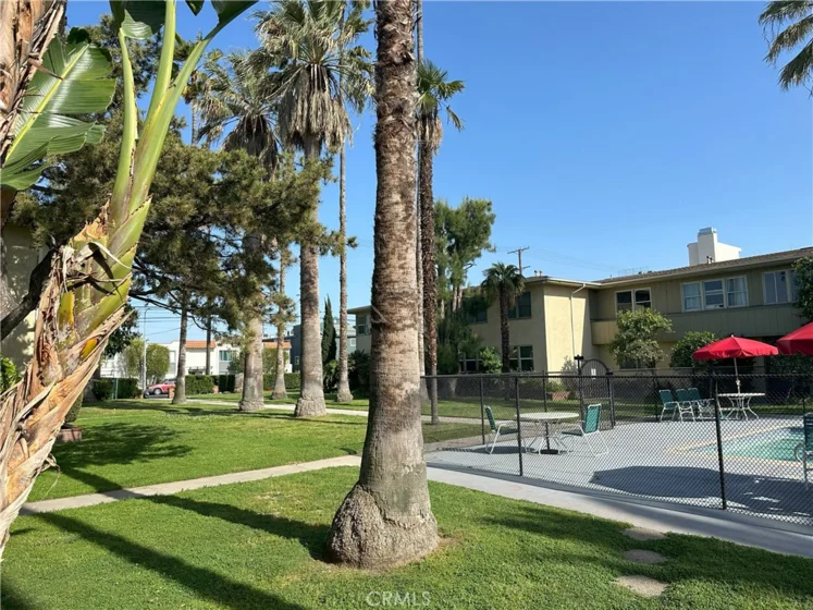 5317 Cahuenga Boulevard #D photo 1