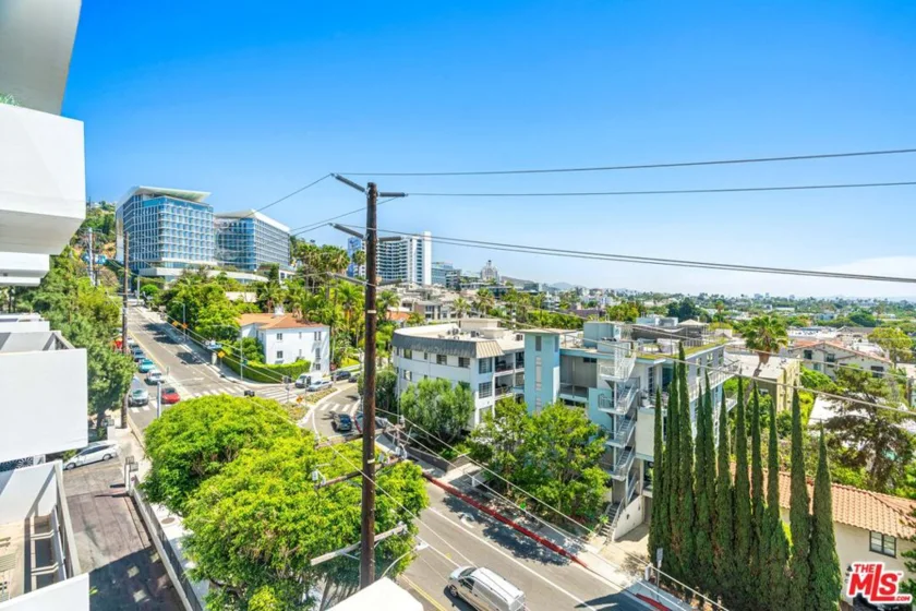1155 N La Cienega Boulevard #508 photo 3