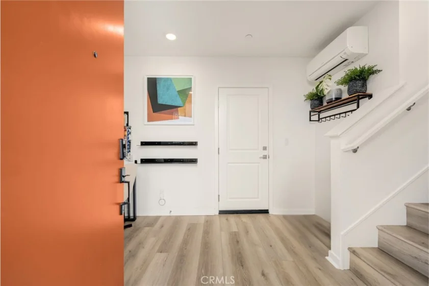 606 Dawson photo 2
