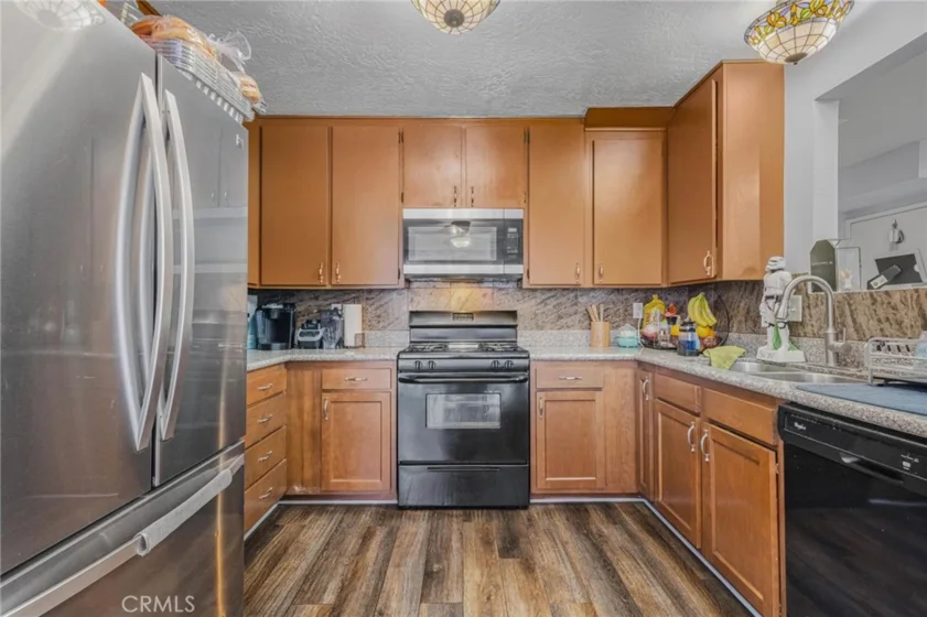 1381 S Walnut #2105 photo 6