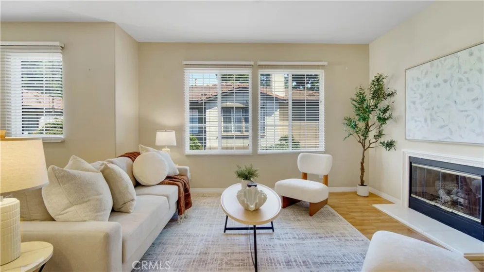 329 Rathbourne photo 1